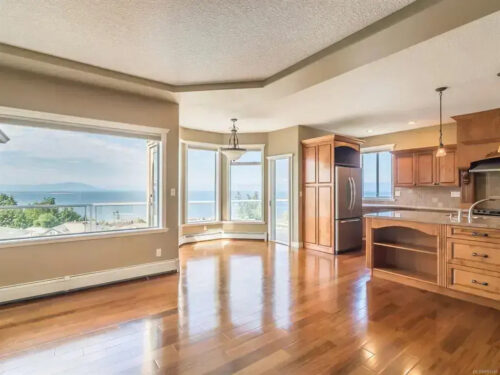 Just Sold! 纳奈莫房产北区超级海景别墅$89.9万 4 - Just Sold! 纳奈莫房产北区超级海景别墅$89.9万