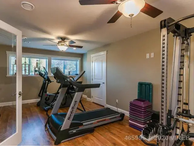 - Just Sold! 纳奈莫房产五月份售出第二套北区超级豪华海景别墅