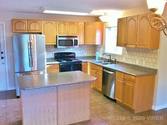 - Just Sold! 纳奈莫房产最新售出一万英尺大地独立屋