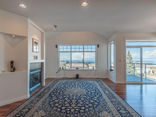 Just Sold! 5553 Norton Rd 北纳奈莫海景别墅, 安静街区 17 纳奈莫海景 - Just Sold! 5553 Norton Rd 北纳奈莫海景别墅, 安静街区