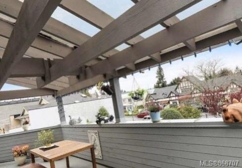 Just Sold! 温哥华岛Qualicum Beach市中心商业居住两用物业隆重上市 7 商业居住混合物业 - Just Sold! 温哥华岛Qualicum Beach市中心商业居住两用物业隆重上市