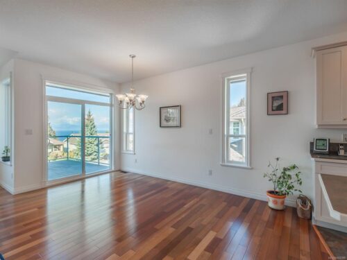Just Sold! 5553 Norton Rd 北纳奈莫海景别墅, 安静街区 15 纳奈莫海景 - Just Sold! 5553 Norton Rd 北纳奈莫海景别墅, 安静街区
