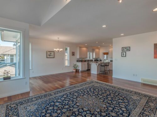 Just Sold! 5553 Norton Rd 北纳奈莫海景别墅, 安静街区 14 纳奈莫海景 - Just Sold! 5553 Norton Rd 北纳奈莫海景别墅, 安静街区