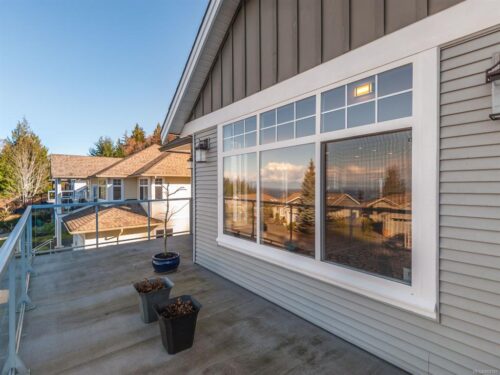 Just Sold! 5553 Norton Rd 北纳奈莫海景别墅, 安静街区 11 纳奈莫海景 - Just Sold! 5553 Norton Rd 北纳奈莫海景别墅, 安静街区