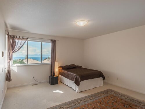 Just Sold! 5553 Norton Rd 北纳奈莫海景别墅, 安静街区 6 纳奈莫海景 - Just Sold! 5553 Norton Rd 北纳奈莫海景别墅, 安静街区