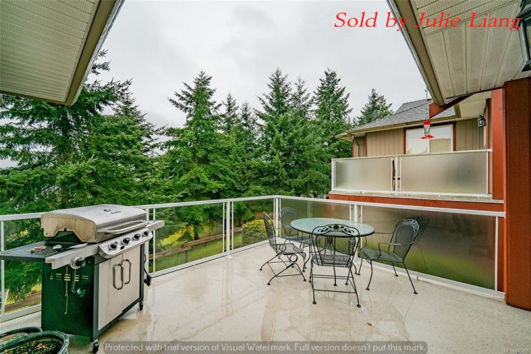 - Sold! Julie梁地产公司最新售出北区学区精美住宅