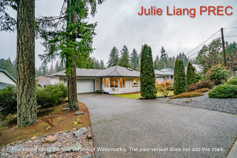 - SOLD!! Julie 梁晓地产公司最新售出公园附近精致别墅