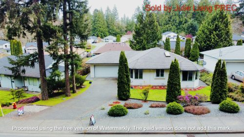 SOLD!! Julie 梁晓地产公司最新售出公园附近精致别墅 1 - SOLD!! Julie 梁晓地产公司最新售出公园附近精致别墅