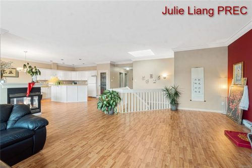 最新上市:独家代理 Nanoose Bay 毗邻码头的高档海景别墅 3 - 最新上市:独家代理 Nanoose Bay 毗邻码头的高档海景别墅