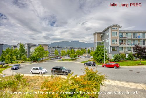 - SOLD!! 最新售出纳奈莫医院附近的现代化联排别墅